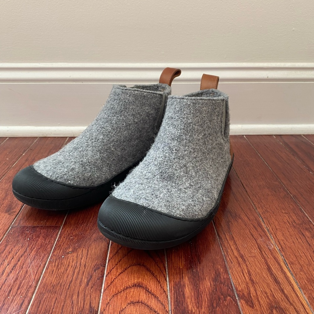 Wool slipper shoes